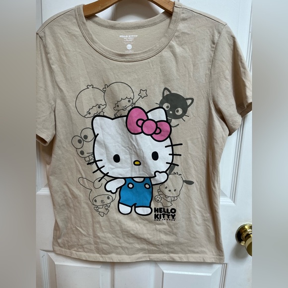 Hello Kitty Beige T-Shirt - Picture 1 of 4